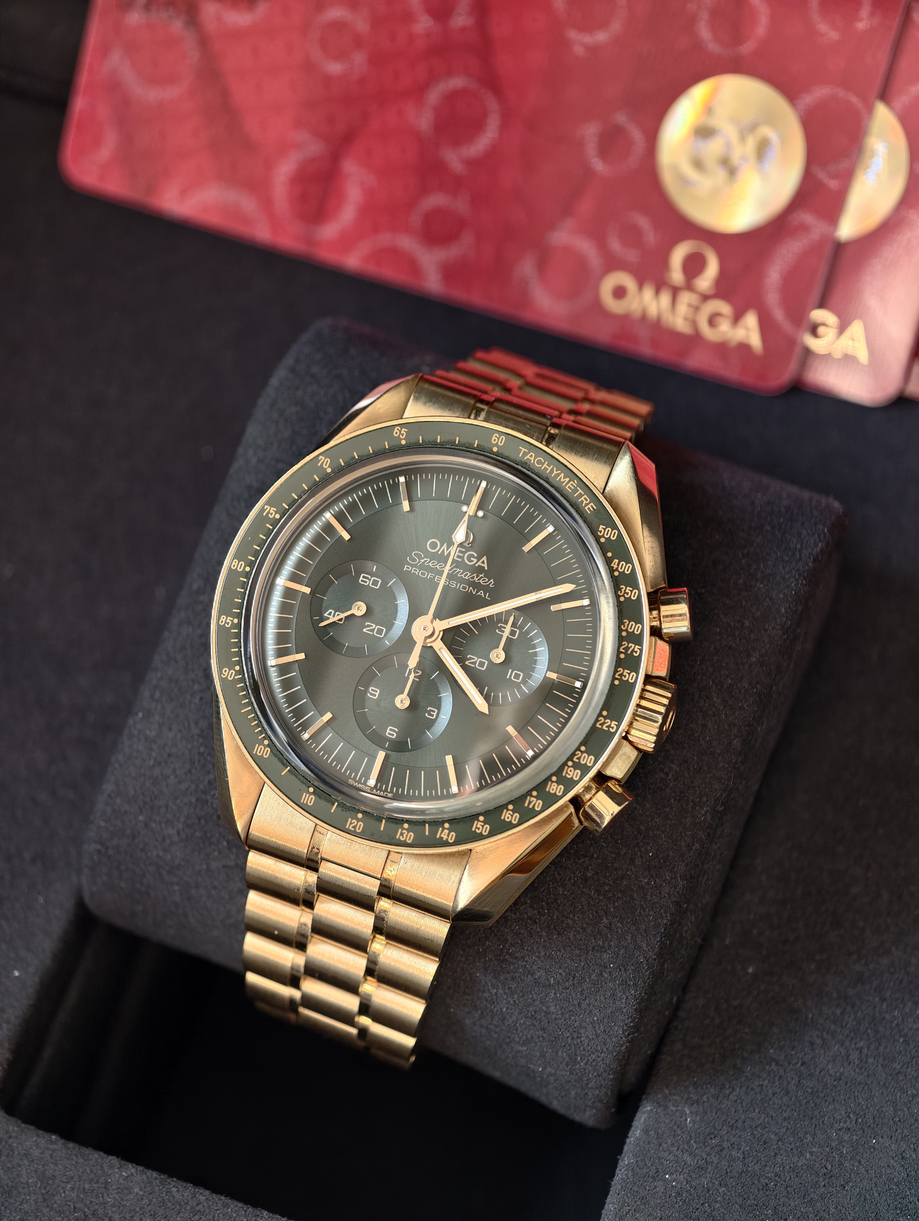 Omega  Speedmaster Professional